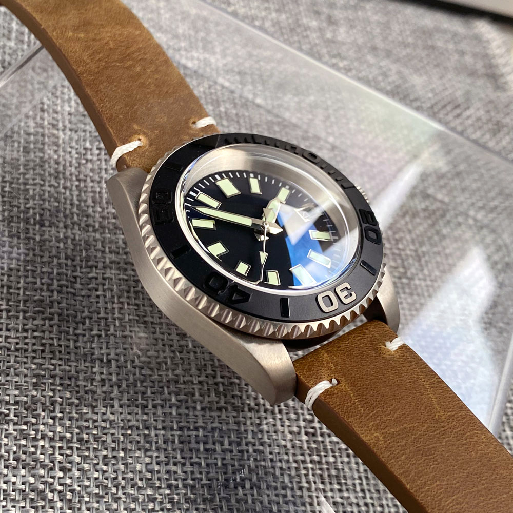 Tandorio 40mm 20bar Diving Tit - Paper Weight Crystal recensie en prijs